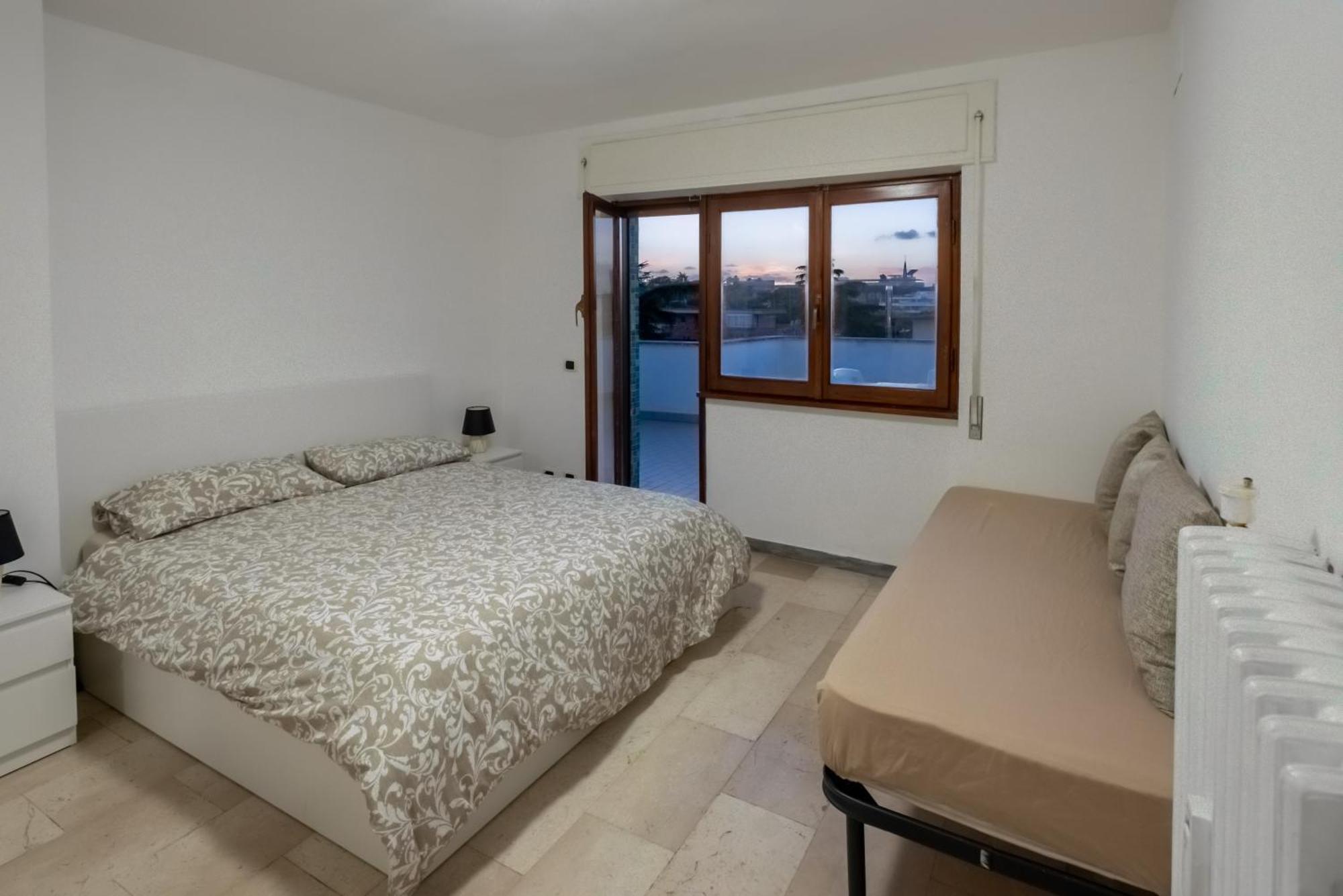 Eur - Penthouse Leilighet Roma Eksteriør bilde